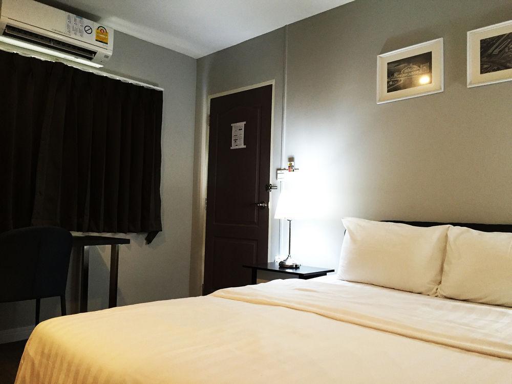 At Hua Lamphong Hotel Bangkok Zewnętrze zdjęcie